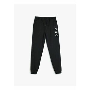 Pantaloni de trening cu snur de ajustare si detalii cu imprimeu grafic imagine