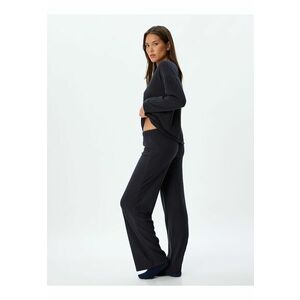 Pantaloni striati de pijama imagine