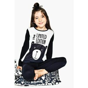 Pijama cu decolteu la baza gatului - imprimeu grafic si text imagine
