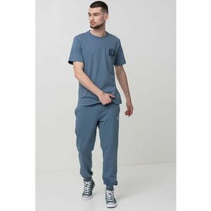 Tricou cu decolteu la baza gatului si detaliu logo imagine