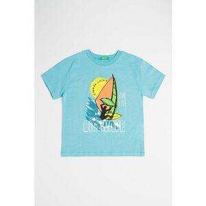 Tricou cu decolteu la baza gatului si imprimeu imagine