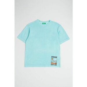 Tricou cu model si decolteu la baza gatului imagine