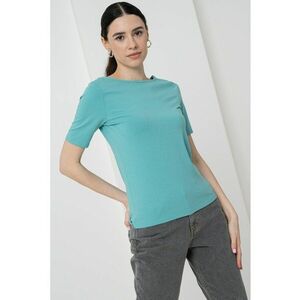 Tricou cu decolteu barcuta imagine