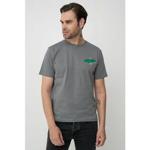Tricou cu decolteu la baza gatului si imprimeu imagine