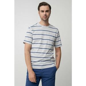 Tricou cu decolteu la baza gatului si imprimeu in dungi imagine