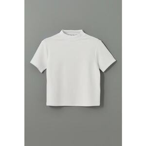 Tricou cu decolteu la baza gatului imagine