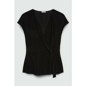 Tricou cu decolteu in V si model petrecut imagine