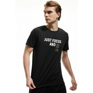 Tricou regular fit cu decolteu la baza gatului si text imagine