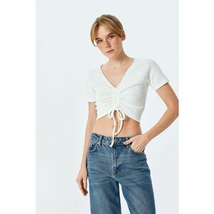 Tricou crop cu volane imagine