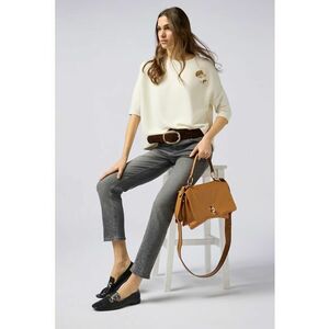 Pantaloni crop cu aplicatii cu strasuri imagine
