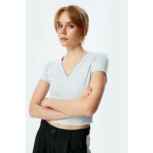 Tricou crop cu decolteu in V imagine