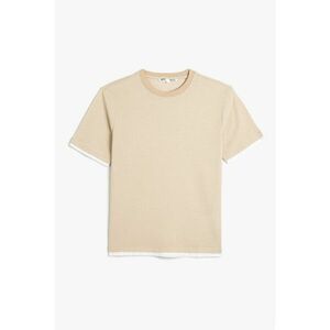 Tricou cu decolteu la baza gatului si detalii contrastante imagine