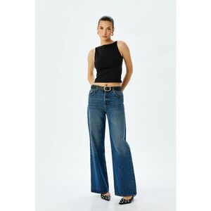 Top crop uni imagine