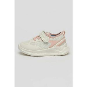 Pantofi sport cu velcro si insetii din plasa imagine