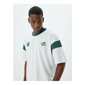 Tricou cu decolteu la baza gatului si imprimeu pe partea din spate imagine