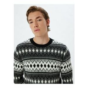 Pulover cu model si decolteu la baza gatului imagine