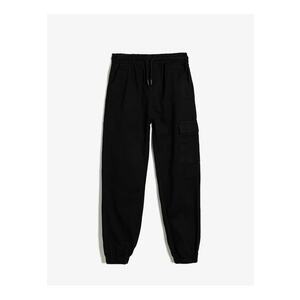 Pantaloni relaxed fit cu buzunar lateral cu clapa imagine