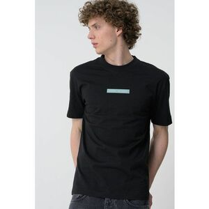 Tricou cu decolteu la baza gatului imagine