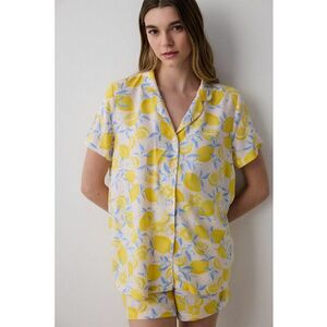 Pijama cu pantaloni scurti si imprimeu frcute imagine