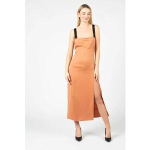 Rochie cu slit adanc lateral - 42 imagine