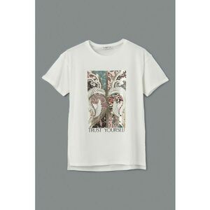 Tricou lejer cu decolteu la baza gatului imagine