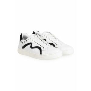 Pantofi sport din piele ecologica - decorati cu tinte - imagine