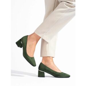Pantofi de damă drăguț verde pe un toc larg imagine