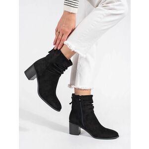 Botine negre la modă pentru femei pe un toc lat imagine