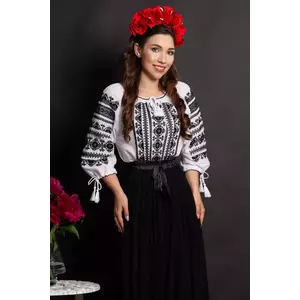 Ie traditionala alba Delfina din bumbac cu broderie neagra imagine