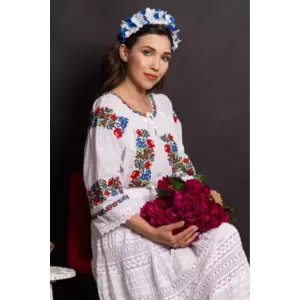 Ie dama traditionala alba Carla din bumbac cu trandafiri brodati imagine