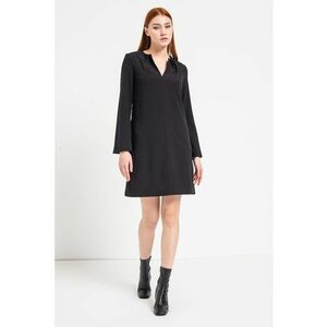 Rochie cu decolteu in V si buzunare laterale imagine
