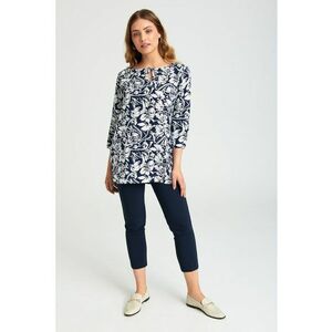 Bluza cu model floral - maeci trei sferturi si decupaj frontal imagine