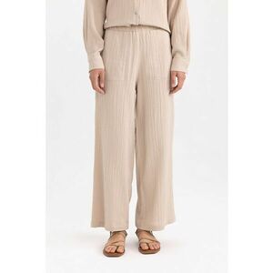 Pantaloni cu croiala ampla si buzunare oblice imagine