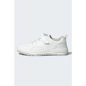 Pantofi sport din piele ecologica cu velcro imagine