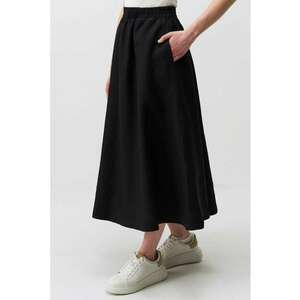 Fusta maxi evazata de in imagine