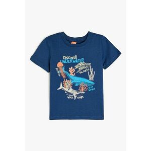 Tricou cu decolteu la baza gatului si imprimeu imagine