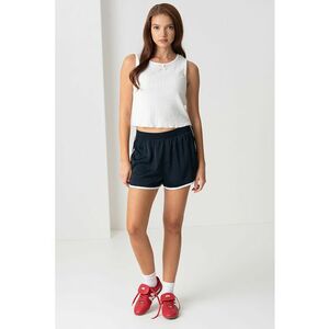Top crop cu decolteu rotund imagine