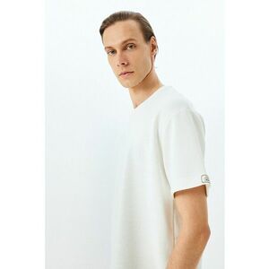 Tricou uni cu decolteu la baza gatului imagine