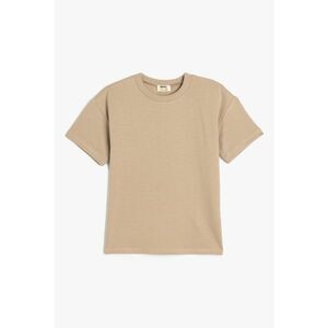 Tricou cu decolteu la baza gatului imagine
