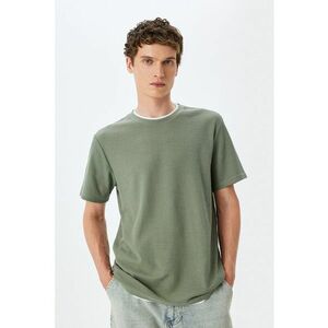 Tricou tricotat cu decolteu la baza gatului imagine