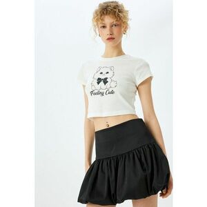 Tricou cu imprimeu si decolteu la baza gatului imagine