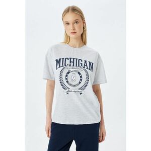 Tricou cu imprimeu text imagine