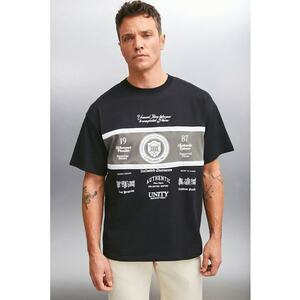 Tricou supradimensionat cu imprimeu grafic imagine