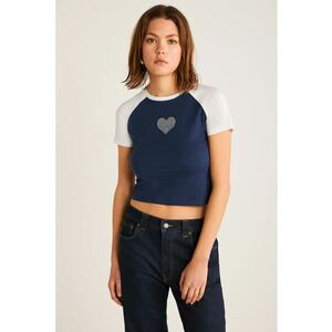 Tricou crop cu decolteu la baza gatului imagine