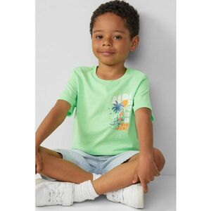 Tricou cu decolteu la baza gatului si imprimeu imagine