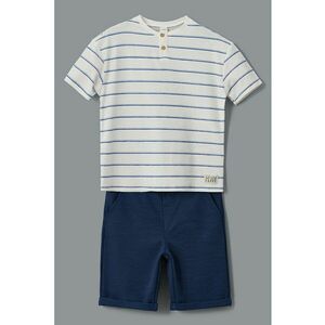 Set de pantaloni scurti si tricou cu model in dungi imagine
