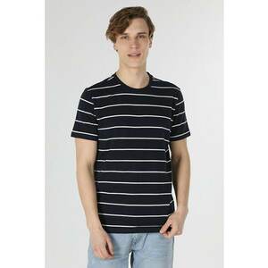Tricou cu decolteu la baza gatului si model in dungi imagine