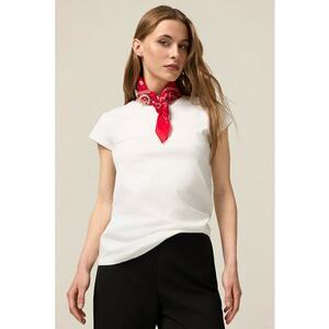 Tricou elastic cu model uni imagine