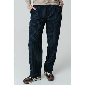 Pantaloni relaxed fit cu talie medie imagine