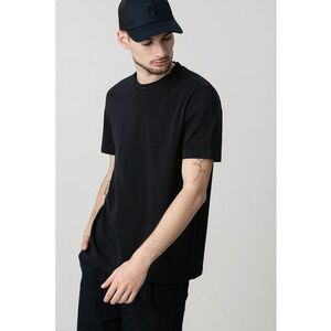 Tricou cu decolteu la baza gatului imagine